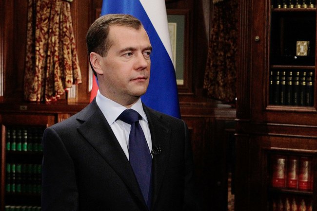 На заседании правительства Дмитрий Медведев говорил об экономике